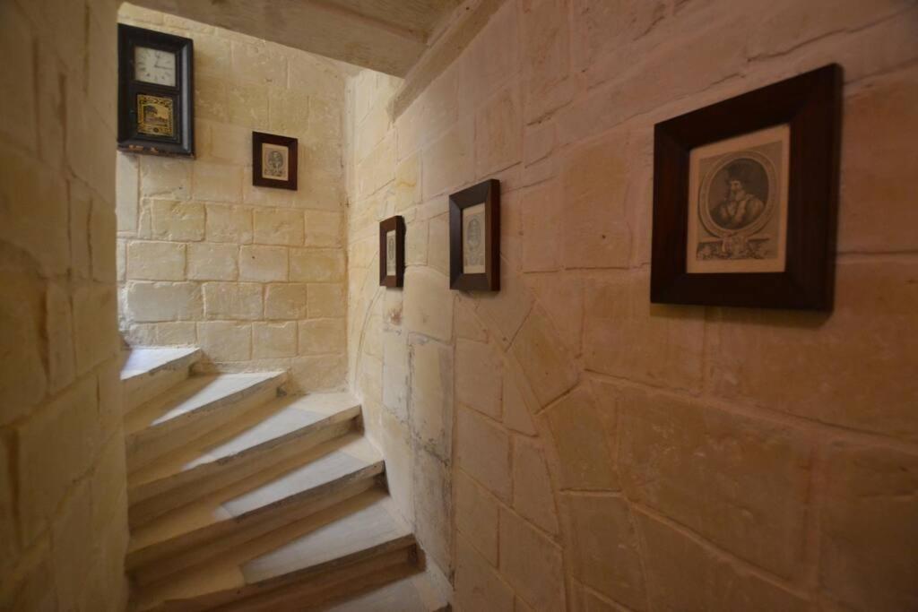 Vallettadreamsuites Groud Floor Shared Sea View Rooof Terrace מראה חיצוני תמונה